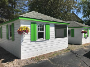 Гостиница Lighthouse Cabins  Олд-Орчард-Бич